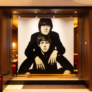 大卫·贝利拍摄的约翰·列侬和保罗·麦卡特尼的照片。