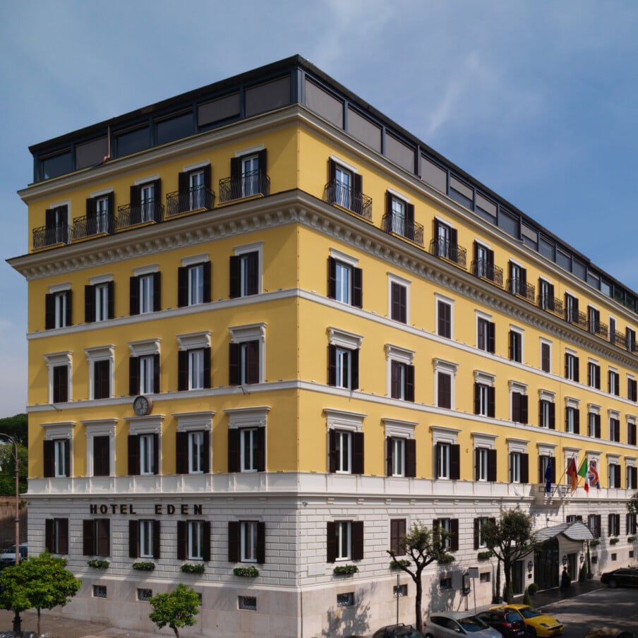 伊甸园酒店的黄色外部建筑façade，罗马